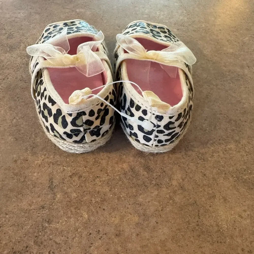 Leopard Print Peep Toe Infant Slip on Sandals with Bow, Size 4 NWOT
